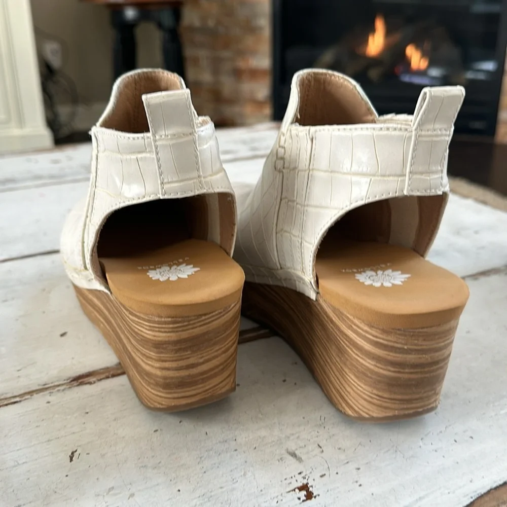 - YellowBox Barty white/cream wedge clogs size 6 - Picture 5 of 8
